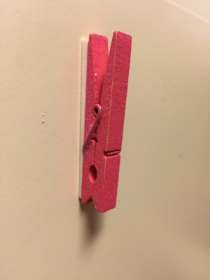 clothes pin kitchen hack
